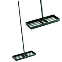 Outsunny 76x26cm Lawn Levelling Rake 169cm Handle, Refurbished