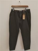 BNWT FatFace Bella Khaki Green Tapered Chino Trousers Size 12 RRP &pound;49.50 - 12 Regular