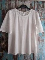 Fat Face Ivory Applique Lace Patterned Sleeve Top size 16 - 16 Regular