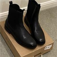 Fat Face Size 8 UK (EUR 42)Black Leather Chelsea Ankle Boots RRP &pound;79