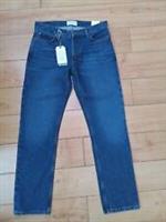 FAT FACE MENS JEANS W32 L32 NEW WITH TAGS.  R - 32 Regular