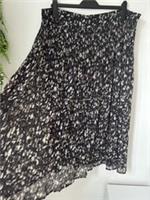 Fat Face Paignton Pleated Midi Skirt Navy Patterned NWT 22 Regular - 22 Regular