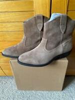 FatFace Brown Suede Pixie Boots, Size UK 7, EU 40, BNWB
