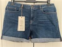 FAT FACE Denim Shorts UK 14 Ladies Mid Wash Blue Stretch US 10 EU 42 &pound;40 - 14 Regular