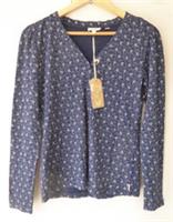 Fat Face ladies blue floral print long sleeved cotton blend top Size 10 NEW - 10 Regular