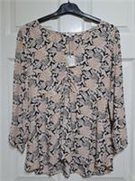 Fat Face Kinsey Top Size UK 12 Floral V-Neck Puffed Shoulder Ruched 3/4 Sleeve - 12 Regular
