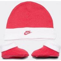 Nike Crib Hat/Bootie Set