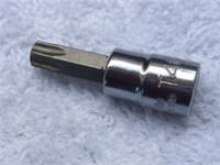 HALFORDS ADVANCED T40 SECURITY TORX SOCKET, 1/4 DRIVE, NEW.