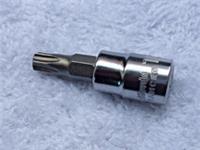 HALFORDS ADVANCED T30 SECURITY TORX SOCKET, 1/4" DRIVE, NEW