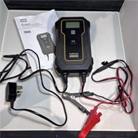 HALFORDS ADVANCED - 6A SMART BATTERY CHARGER SUITABLE FOR 6V AND 12V BATTERIES