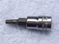 HALFORDS ADVANCED T20 SECURITY TORX SOCKET, 1/4" DRIVE, NEW.
