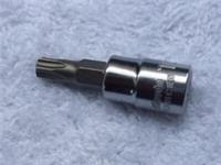 HALFORDS ADVANCED T30 SECURITY TORX SOCKET, 1/4" DRIVE, NEW.