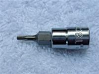 HALFORDS ADVANCED T8 SECURITY TORX SOCKET, 1/4" DRIVE, NEW.