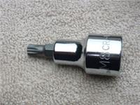 HALFORDS ADVANCED M8 SPLINE SOCKET, TRIPLE SQUARE, 1/2" DRIVE, NEW