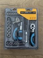 Halfords 48 piece stubby tool set 1/4 Drive 3/8 Drive Sockets Ratchet Wrench