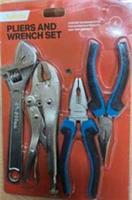 Halfords Locking / Combination / Long Nose Pliers & Adjustable Wrench 4 Pcs Set