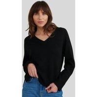 Black V Neck Raglan Jumper Size 20/22