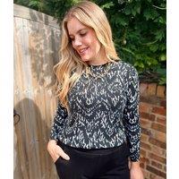 Black & Ivory Abstract Soft Knit Jumper Size 10