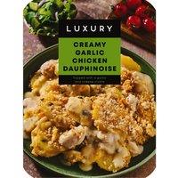 Iceland Luxury Creamy Garlic Chicken Dauphinoise 400g