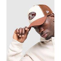 New Era MLB New York Yankees Oval Trucker Cap - White