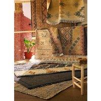 Capy Patterned Rug