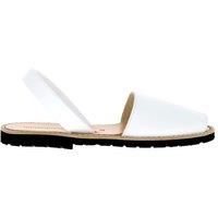 Avarca Cuir Blanco Flat Sandals in Leather