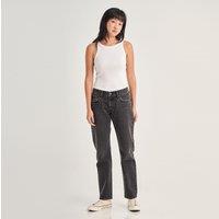 Middy Straight Jeans in Mid Rise