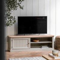 Ende Shaker-Style Oak TV Stand