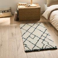 The Rabisco Berber-Style Bedside Rug