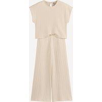 2-Piece T-Shirt and Trousers Outfit