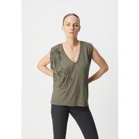 Sleeveless V-Neck Embroidered T-Shirt