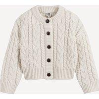 Buttoned Cardigan in Chunky Cable Knit