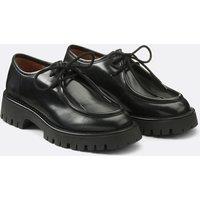 Notched Brogues in Smooth Leather