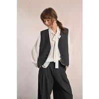 Straight Sleeveless Jacket