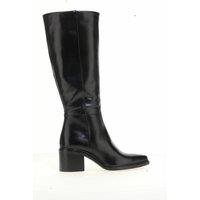 Pointed Knee-High Boots in Leather