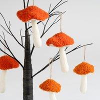 6-piece Hanging Toadstools in Orange