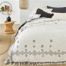 Angusto 100% Embroidered Cotton Bedspread