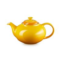 Le Creuset Stoneware Classic Teapot, Nectar