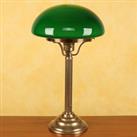 Berliner Messinglampen Hari brass table lamp with a green lampshade