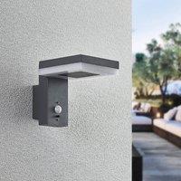 Lindby Laira LED solar outdoor wall light, 15.5 cm