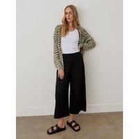 Finery London Elasticated Waist Wide Leg Culottes Black