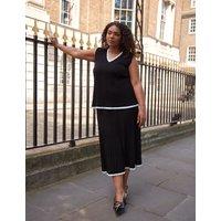 Knitted Contrast Tipping Pleated Skirt