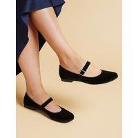 Buckle Flat Pumps