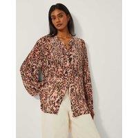 Leopard Print Round Neck Blouse