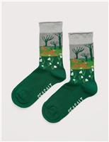 Snowy Scene Hare Sparkle Ankle High Socks
