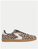 Hotshot On The Prowl Suede Trainers