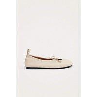 Alohas Leather Slip On Flat Ballet Pumps Cream