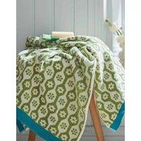 LAND & SHORE Pure Cotton Daisy Towel Green
