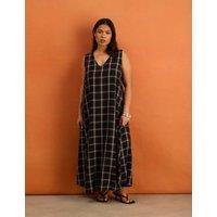 Live Unlimited London Checked V-Neck Maxi Smock Dress Black