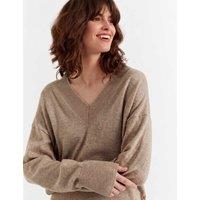 Chinti & Parker Wool Rich V-Neck Relaxed Jumper with Cashmere Sand